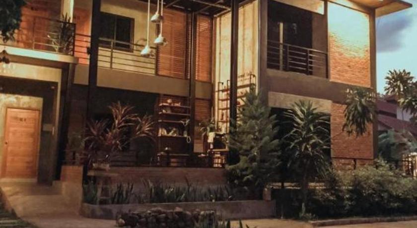 Palmhouse Hotel Mae Hong Son Luaran gambar